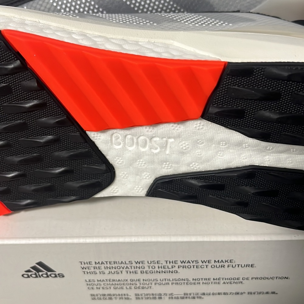 NWT Adidas Men's Avryn Shoes - Black/Grey/Orange - Various Sizes - HP5969 - Picture 8 of 9